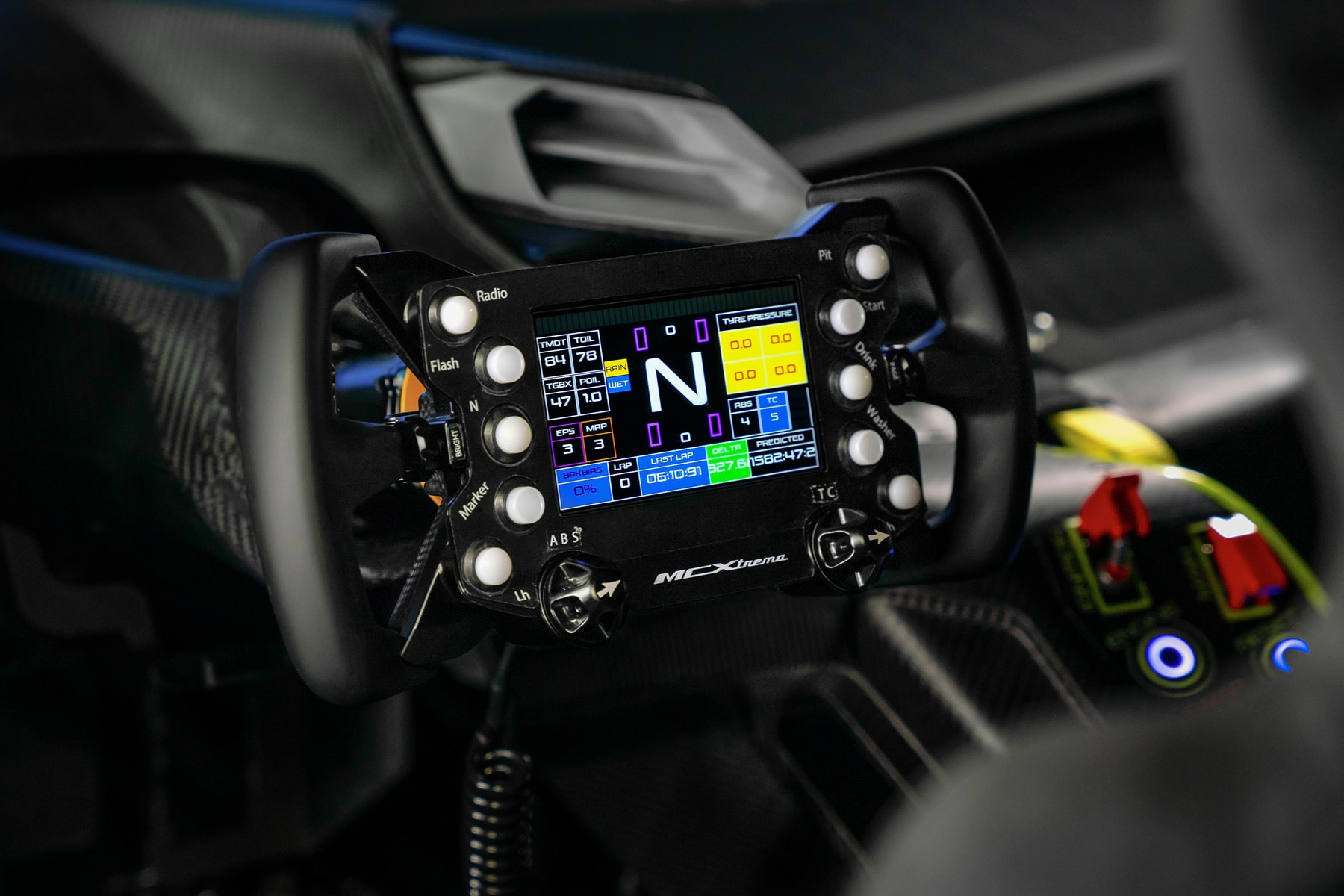 maserati MCXtrema track exclusive limited edition high powered engineering automotive vehicle car track day italy italian heritage