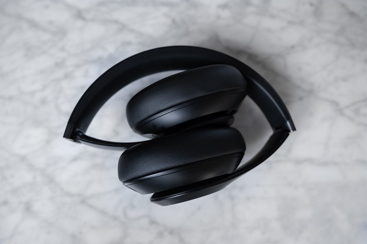 8 of the Best Wireless Earphones Available Now including Bose Bang Olufsen Bowers Wilkins Dyson Technics Sennheiser Beats