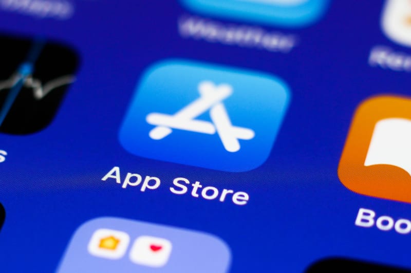 Apple наконец-то разрешила эмуляторы игр в App Store