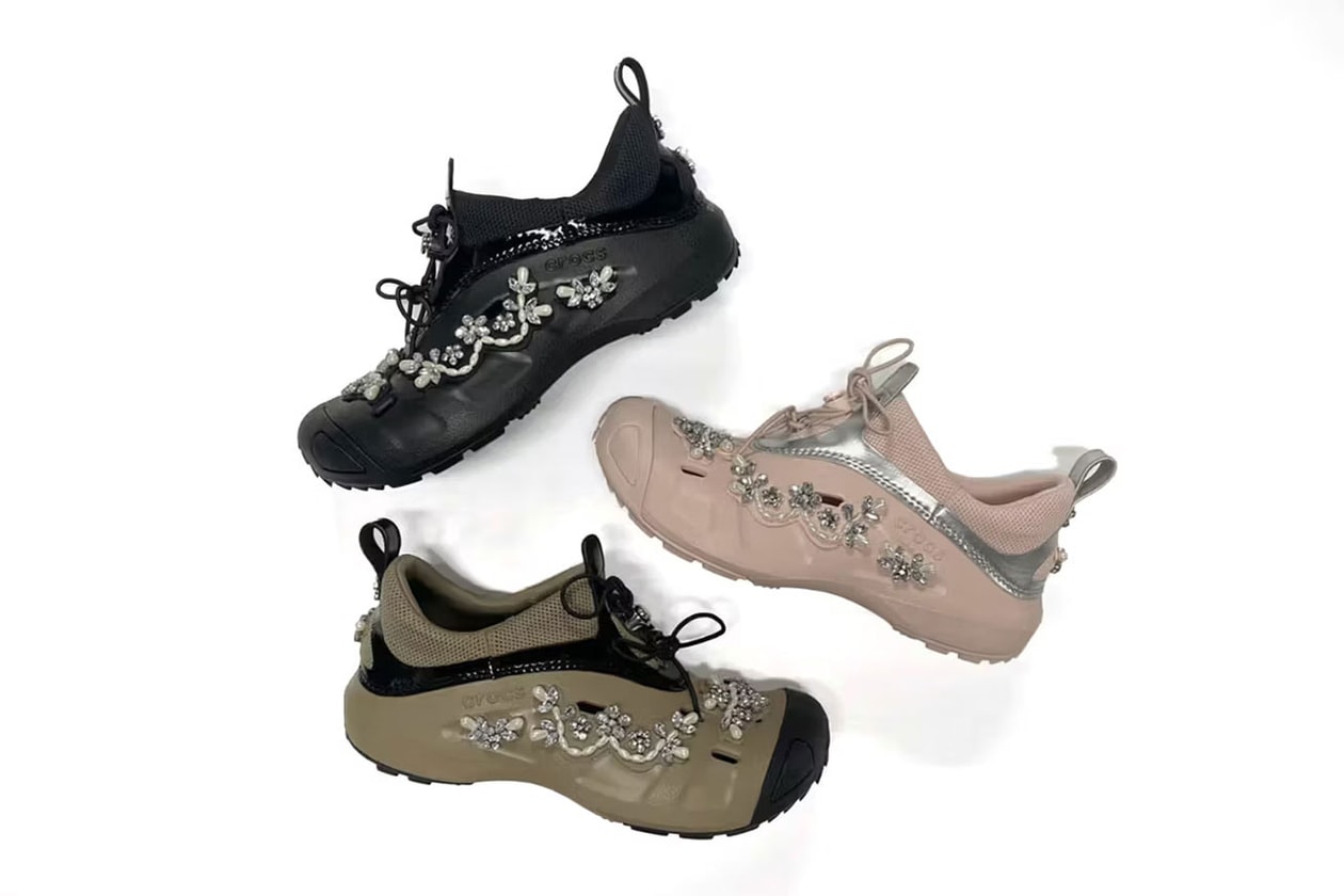 Best Sneaker Releases April 2024 Week 2 Oakley Factory Team SS24 Simone Rocha x Crocs Nike Dunk Low “Veneer” HIDDEN.NY x ASICS GEL-NYC CLOT x adidas Superstar ASICS NOVALIS GEL-TEREMOA “Burgundy/Black” and “White/Blue