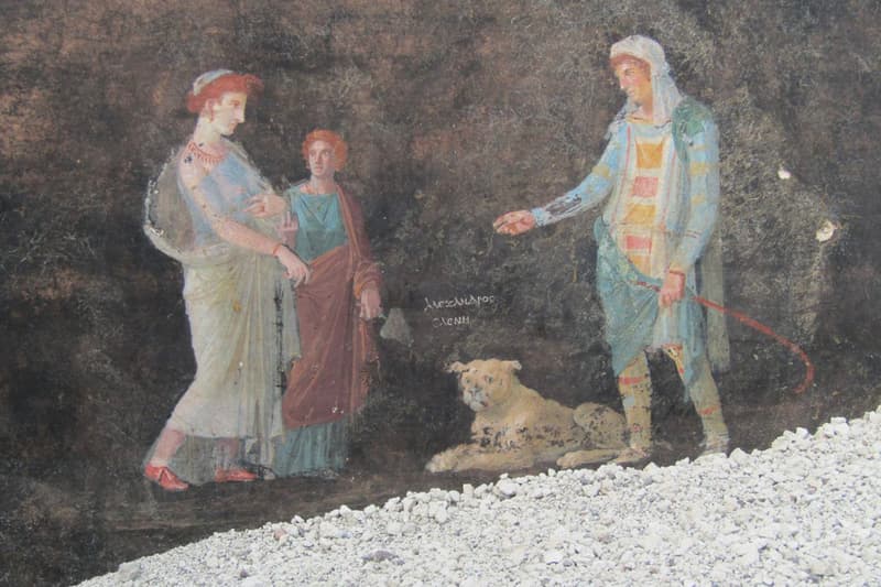 Remarkably Preserved Black Room Frescoes Excavated Pompeii