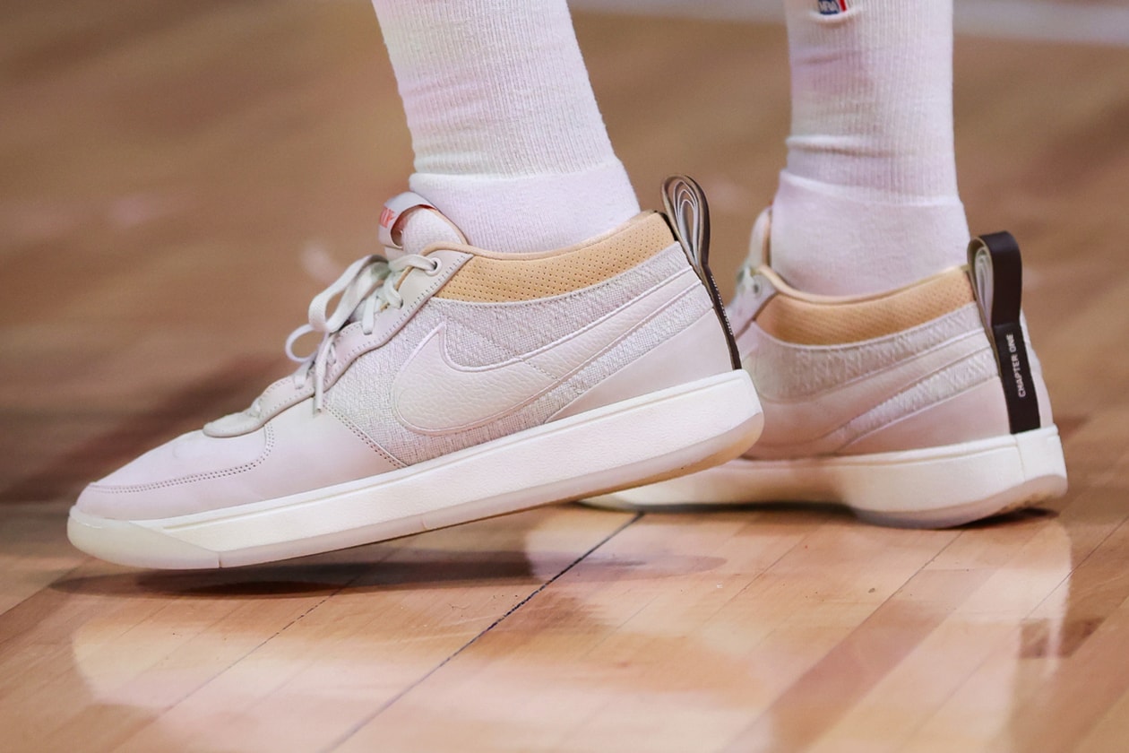 NBA WNBA Signature Shoe List 2023-24 Season Aaron Gordon - 361 AG 4 Andrew Wiggins - Peak AW2 Anthony Edwards - adidas AE1 Austin Reaves - Rigorer AR1 Breanna Stewart - PUMA Stewie 2 CJ McCollum - Li-Ning CJ3 Damian Lillard - adidas Dame 8 EXTPLY (Dame 9 soon) Devin Booker - Nike BOOK 1 Donovan Mitchell - adidas D.O.N. Issue #5 Giannis Antetokounmpo - Nike Zoom Freak 5 Gordon Hayward - ANTA GH4 (ANTA GH5 soon) Ja Morant - Nike Ja 1 (Ja 2 postponed?) James Harden - adidas Harden Vol. 8 Jayson Tatum - Jordan Tatum 2 Jimmy Butler - Li-Ning JB2 Kawhi Leonard - New Balance KAWHI IV Kevin Durant - Nike KD 16 Klay Thompson - ANTA KT9 Kyrie Irving - ANTA KAI 1 LaMelo Ball - PUMA MB.03 LeBron James - Nike LeBron 21 Luka Dončić - Jordan Luka 2 Sabrina Ionescu - Nike Sabrina 1 Scoot Henderson - PUMA Scoot Zeros Spencer Dinwiddie - 361 DVD 2 Stephen Curry - Under Armour Curry 11 Trae Young - adidas Trae Young 3 Zion Williamson - Jordan Zion 3