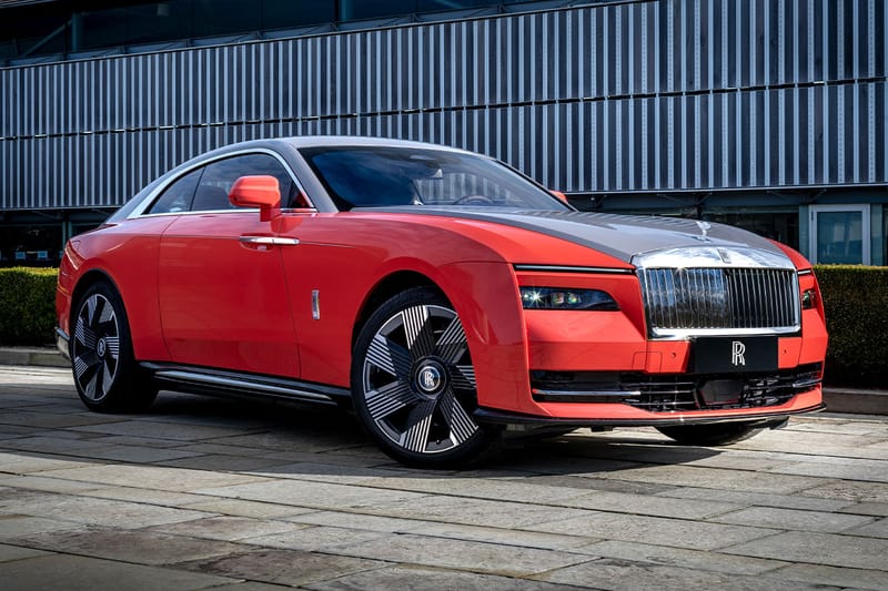 Rolls-Royce Reveals Bespoke "Spirit of Expression" Series