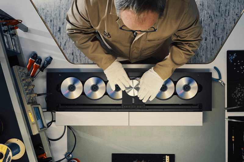 Bang & Olufsen Beosound 9000 CD Player Release Information details date audio sound speaker
