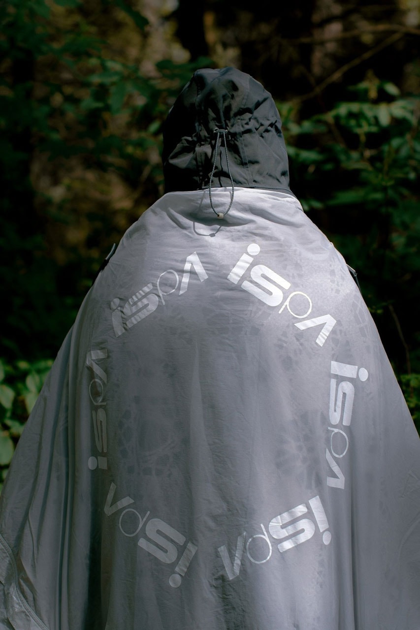This Nike ISPA Poncho Turns Into a Tent camping technical outerwear spring summer 2024 lookbook camp nylon water proof link price hood zip pocket outside warm wind functional link website end livestock canada north america