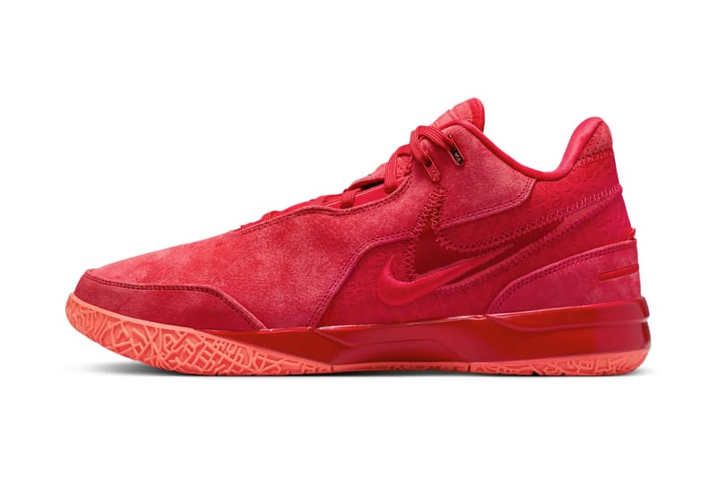 Официальный взгляд на Nike Zoom LeBron NXXT Gen AMPD «University Red»