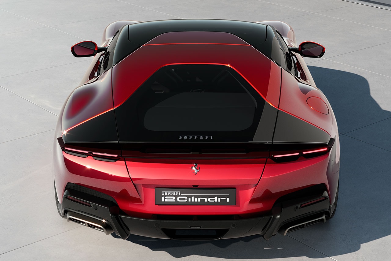 Информация о выпуске спортивного купе Ferrari 12Cilindri V12