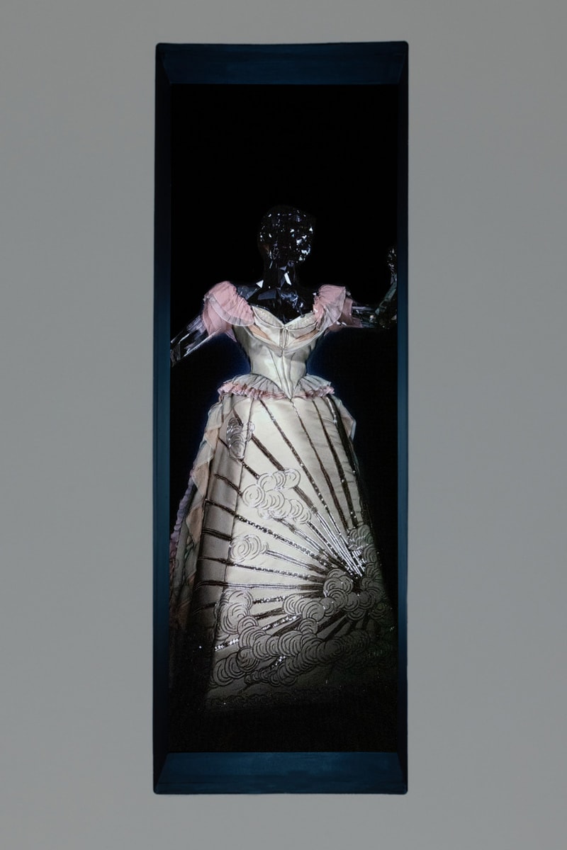 Inside The Met's 'Sleeping Beauties: Reawakening Fashion' Exhibition | Hypebeast Inside The Met's 'Sleeping Beauties: Reawakening Fashion' Exhibition | Hypebeast