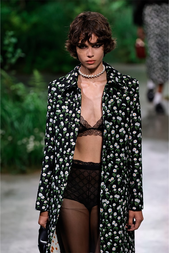 Gucci Cruise 2025 London Runway Show sabato de Sarno womenswear Tate modern