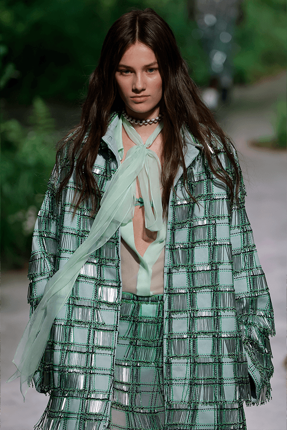 Gucci Cruise 2025 London Runway Show sabato de Sarno womenswear Tate modern