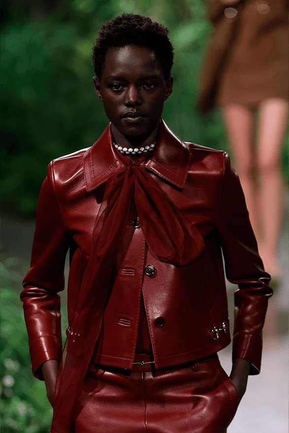 Gucci Cruise 2025 London Runway Show sabato de Sarno womenswear Tate modern