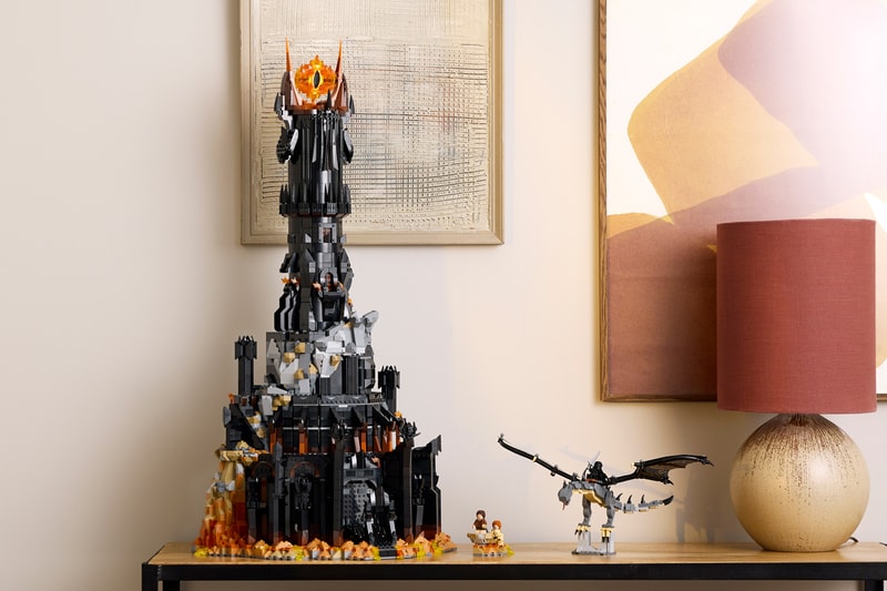 LEGO Lord of the Rings Barad-Dûr 10333 Release Date info store list buying guide photos price set Sauron™, Mouth of Sauron™, Orc™, Frodo, Sam, Gollum™ and Gothmog