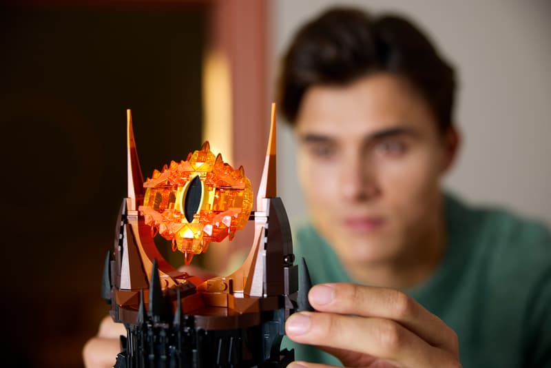 LEGO Lord of the Rings Barad-Dûr 10333 Release Date info store list buying guide photos price set Sauron™, Mouth of Sauron™, Orc™, Frodo, Sam, Gollum™ and Gothmog