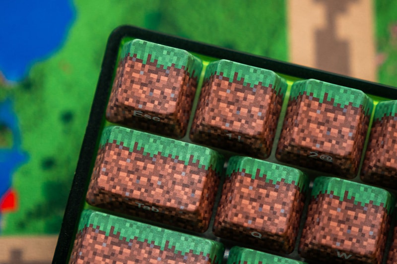 Higround Minecraft Collaboration Gaming Keyboard Collection Basecamp 65 Summit 65  Performance 65.