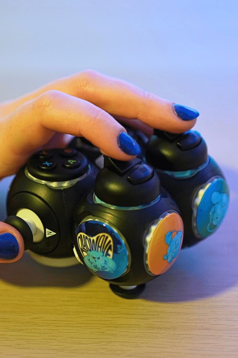 byowave modular proteus controller assemble adaptive different pieces users gamers with disabilities handheld device options pre order