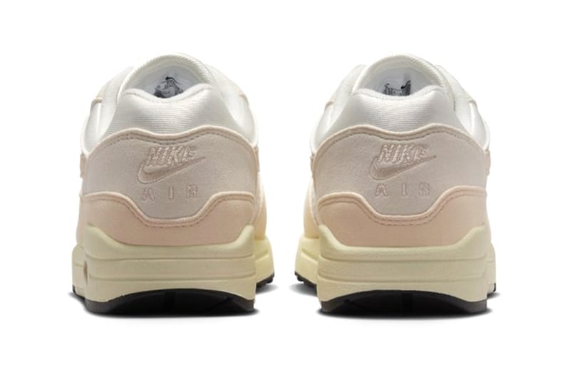 air max plus guava ice