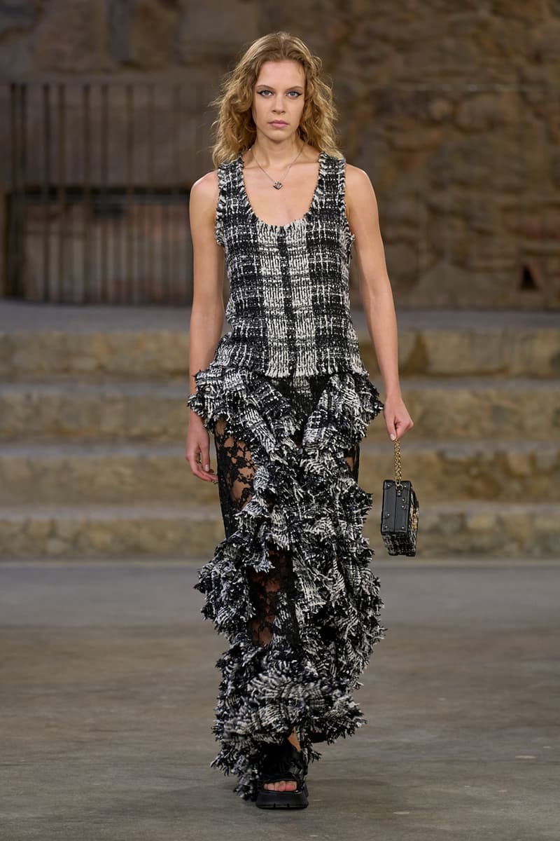 Louis Vuitton Cruise 2025 Is a Balancing Act of Time and Style Fashion Nicolas Ghesquière