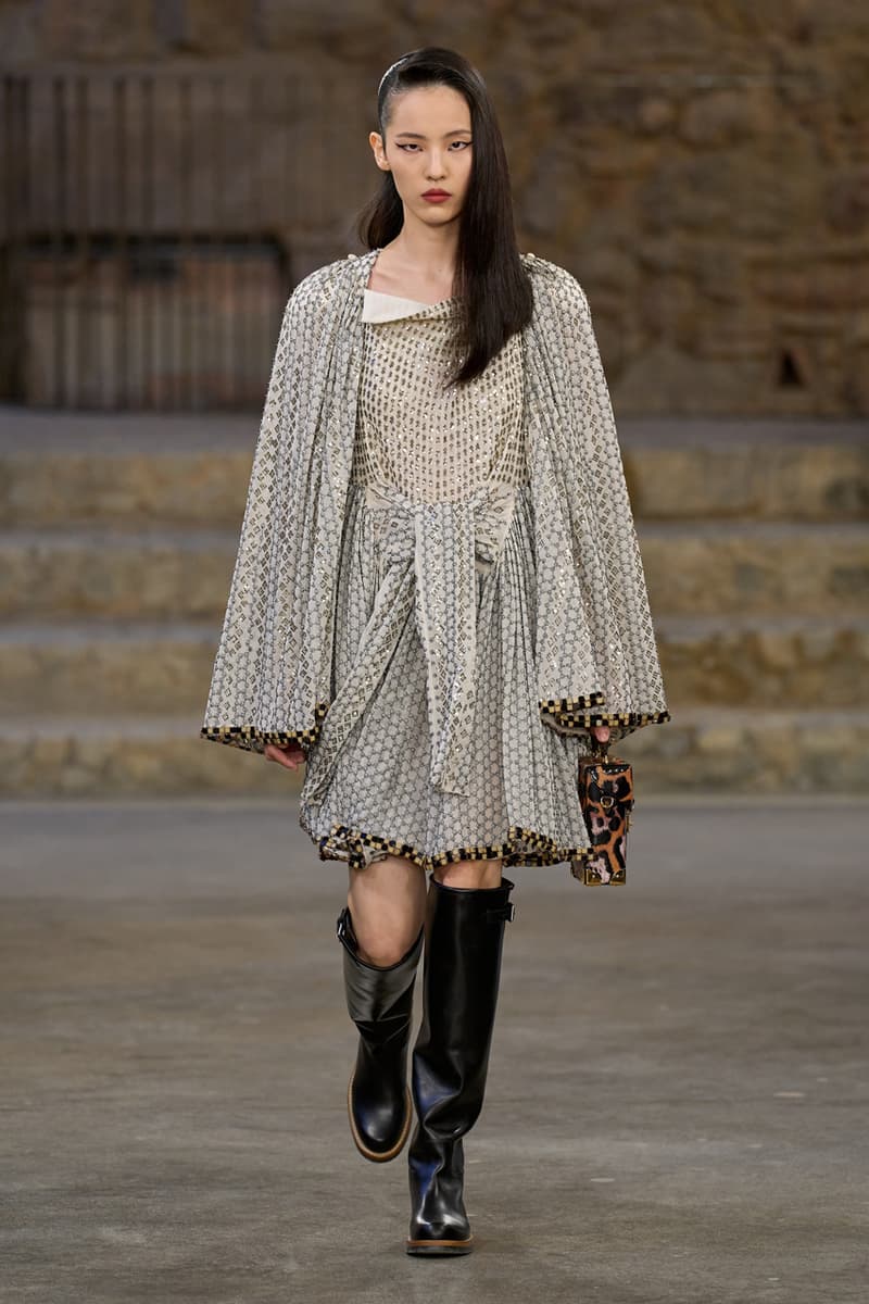 Louis Vuitton Cruise 2025 Is a Balancing Act of Time and Style Fashion Nicolas Ghesquière