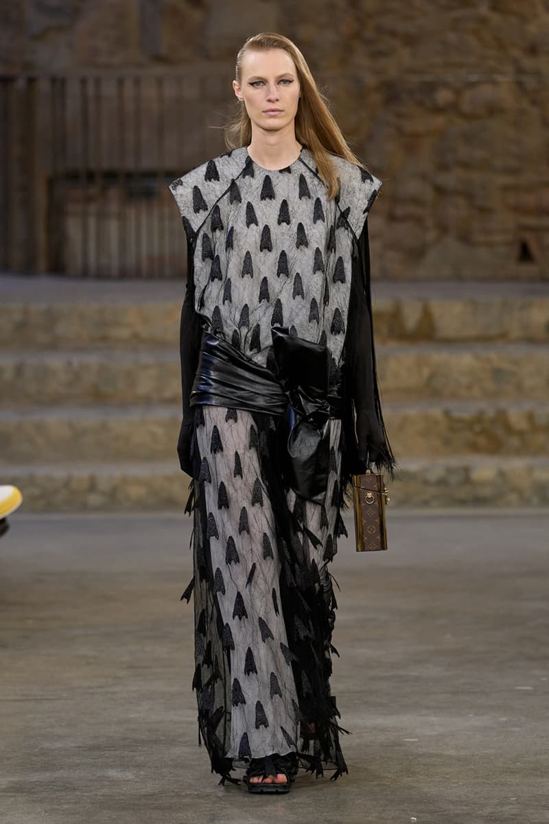 Louis Vuitton Cruise 2025 Is a Balancing Act of Time and Style Fashion Nicolas Ghesquière