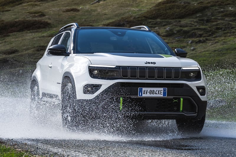 Jeep представляет совершенно новый Avenger 4xe