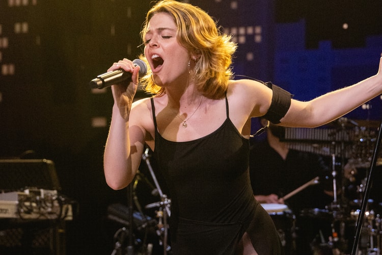 Watch Maggie Rogers Honor Bonnie Raitt by Covering “I Can’t Make You Love Me”