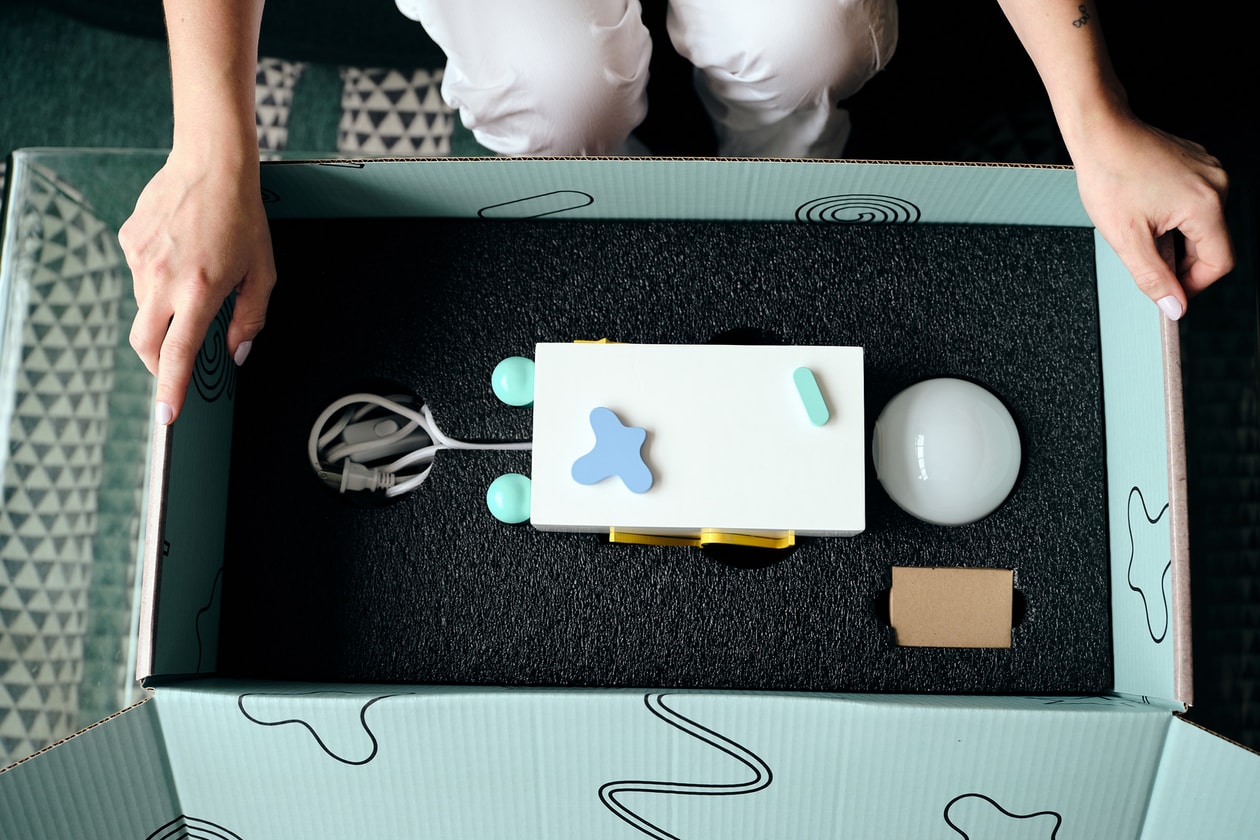 Unboxing Sophie Collé's Whimsical Element Lamp Designed Exclusively for Afterpay Dropshop