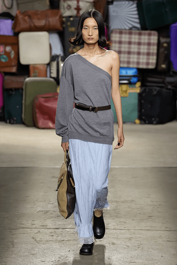 Moschino Spring Summer 2025 Milan Fashion Week menswear runway show Adrian Appiolaza