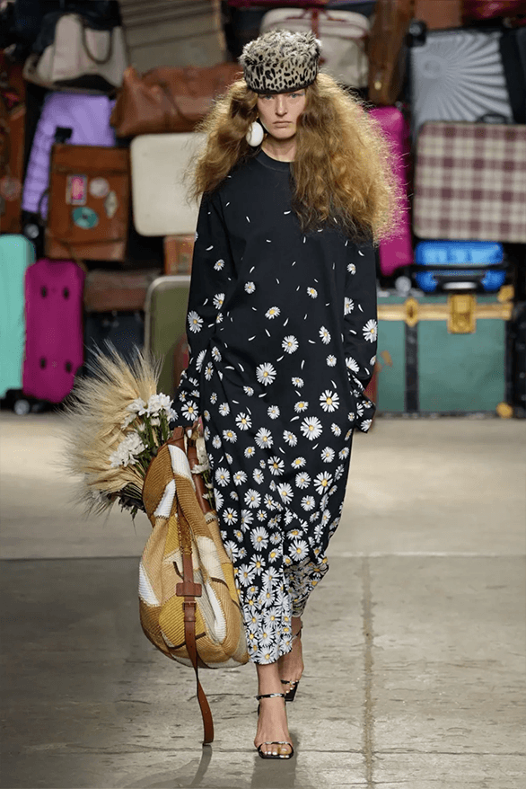 Moschino Spring Summer 2025 Milan Fashion Week menswear runway show Adrian Appiolaza