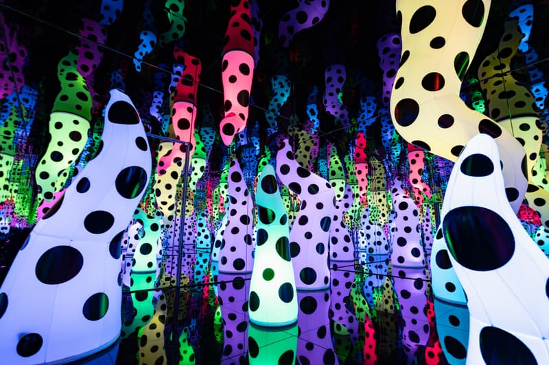 wndr museum atrium yayoi kusama chicago contemporary art exhibition installation