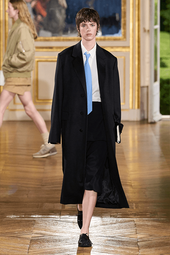AURALEE Spring Summer 2024 Paris Fashion Week menswear runway new balance collaboration 