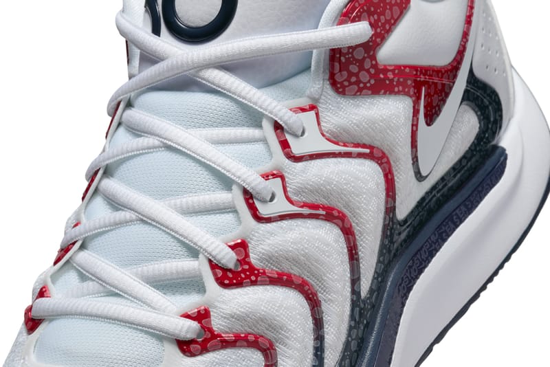 basketball team shoes nike