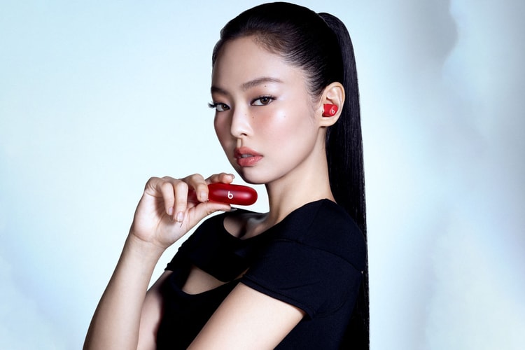 BLACKPINK's Jennie Unveils Beats' New Solo Buds and Solo 4 Headphones
