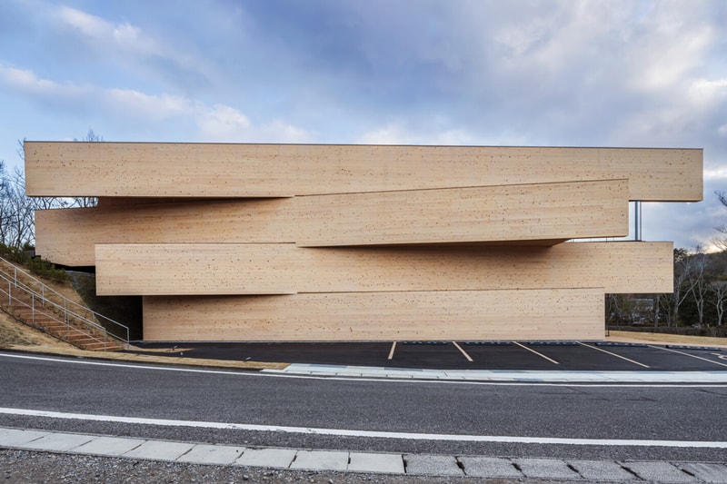 Kengo Kuma Kibi Kogen N SQUARE Co-Working Space Cafe Kibichuo Okayama Prefecture Kengo Kuma & Associates architecture interior design CLT panels 
