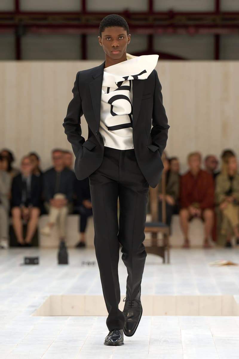 LOEWE SS25 Paris Fashion Week Jonathan Anderson Collection menswear feather radical silhouette opulent lvmh luxury