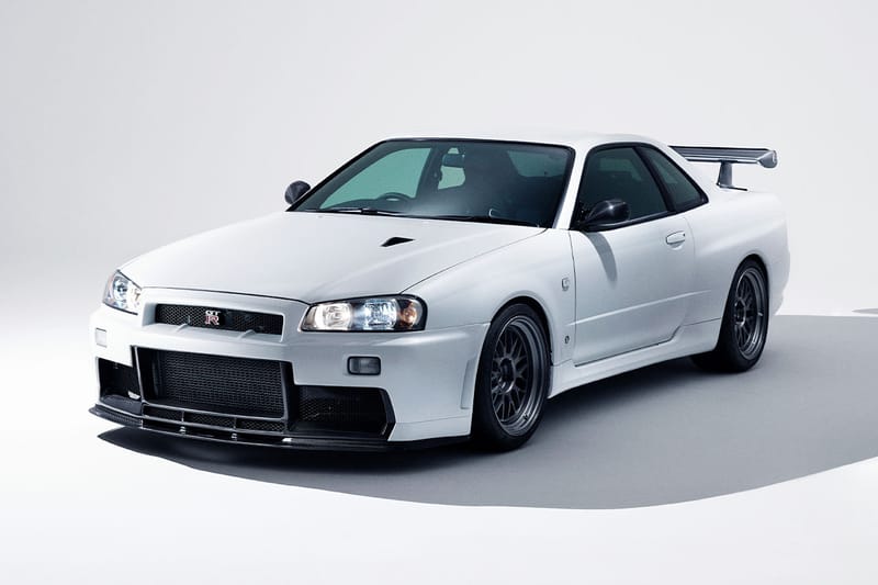 650 HP R34 Skyline GT-R by Built By Legends Surfaces for Sale