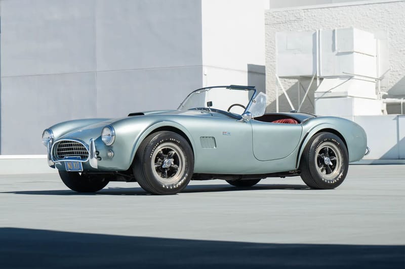 Легендарный Shelby 289 Cobra "Snake Charmer" 1964 года выставлен на аукционе