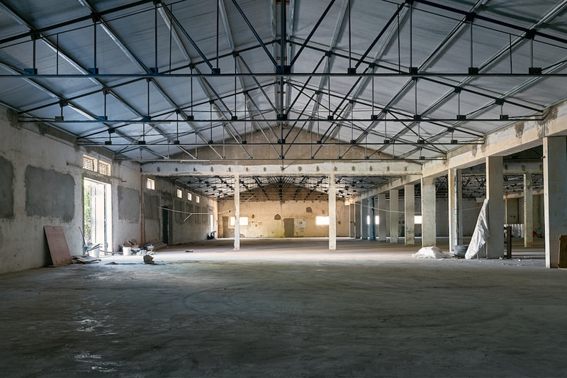Hakanto Contemporary Unveils New Gallery in Madagascar new 2,000 m² venue on September by artist Joël Andrianomearisoa and entrepreneur Hasnaine Yavarhoussen Malagasy art