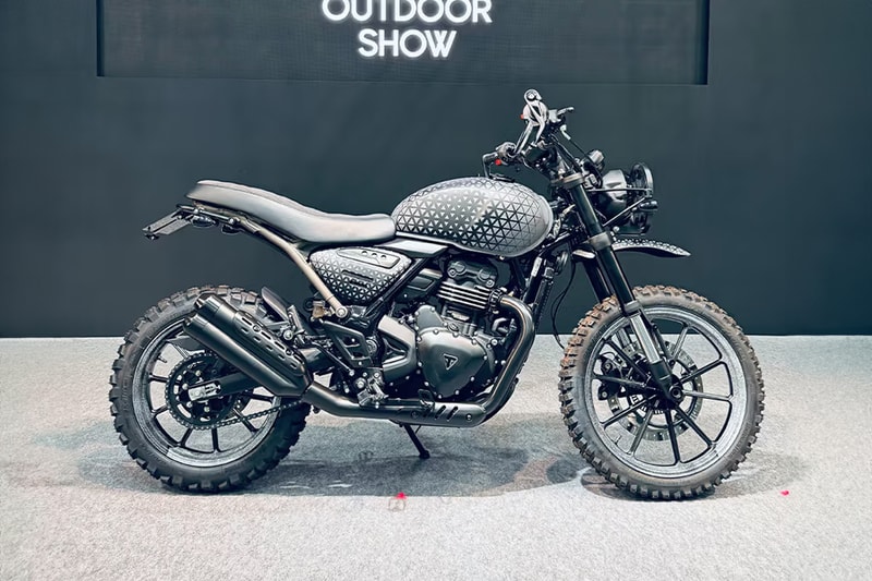Triumph and White Mountaineering Collaborate on a Special Edition Scrambler 400 X motorcycle project yosuke aizawa tokyo outdoor show