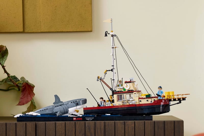 LEGO Ideas представляет новый набор «JAWS»