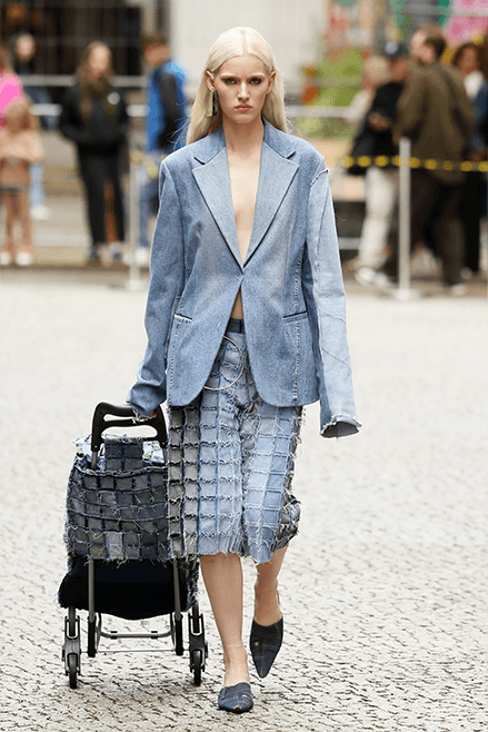 Berlin Fashion Week Spring Summer 2025 runway show menswear womenswear Germany avenir LUEDER Balletshofer HADERLUMP ATELIER Namilia