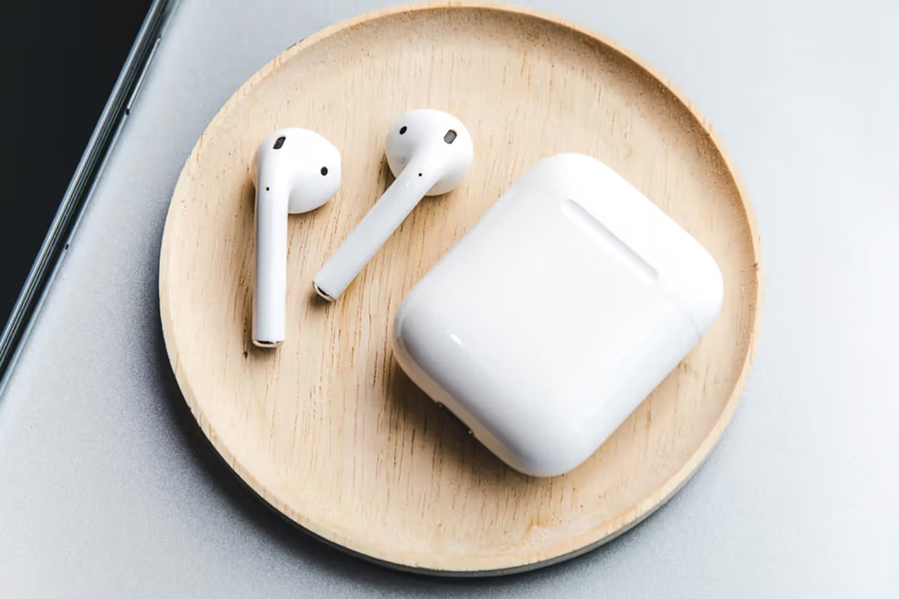 Weekly Tech Roundup nocs design meta epic games app store third party payments apple approved airpods homepod vintagelist official