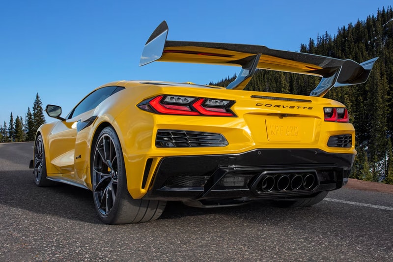 2025 Chevrolet Corvette ZR1 Release Info