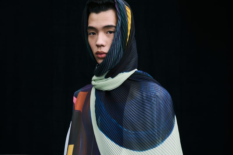 HOMME PLISSÉ ISSEY MIYAKE AW24 Reveals “Creative Session” with Ronan Bouroullec