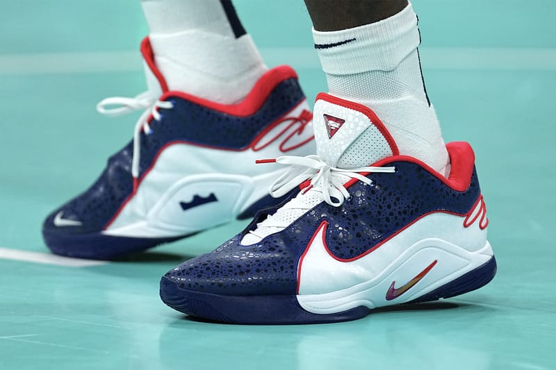 Леброн Джеймс дебютировал с еще одним Nike LeBron 22 «USA» PE