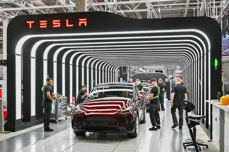 tesla cybertruck model 3 x y cars vehicles recall detached open hood safety issue software failure details impact