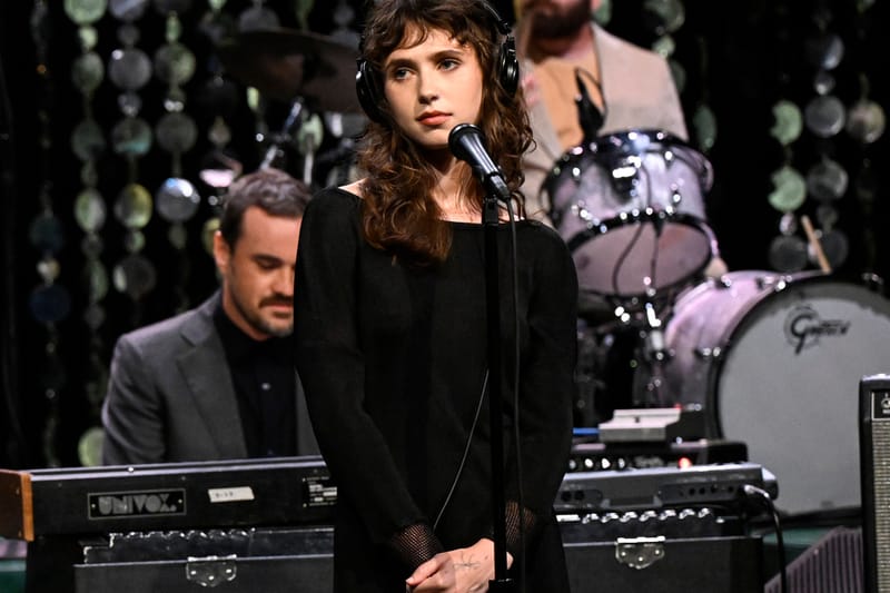 Clairo Heads to the Boxing Ring in “Juna” Music Video