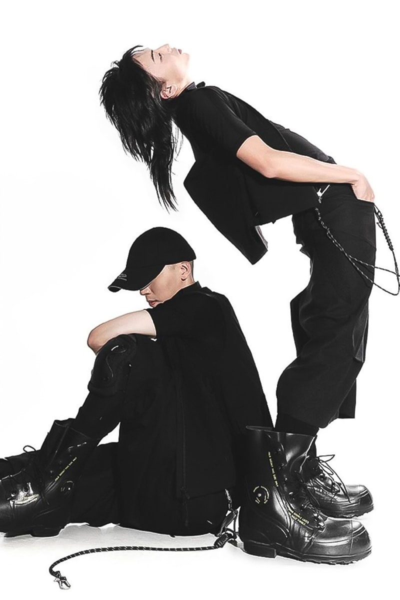 PROTOTYP New Capsule Collection “UNI4ORM” Taiwanese form-fitting tops graphic T-shirts trouser vest keychains balck