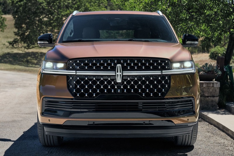 The 2025 Lincoln Navigator Wants to Be Your Driving Sanctuary