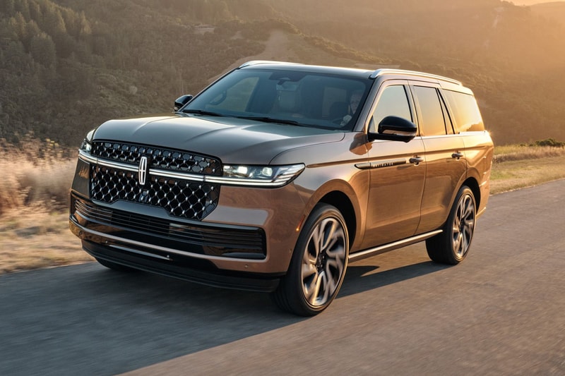 The 2025 Lincoln Navigator Wants to Be Your Driving Sanctuary