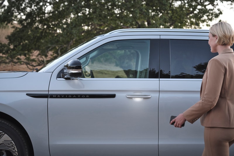 The 2025 Lincoln Navigator Wants to Be Your Driving Sanctuary